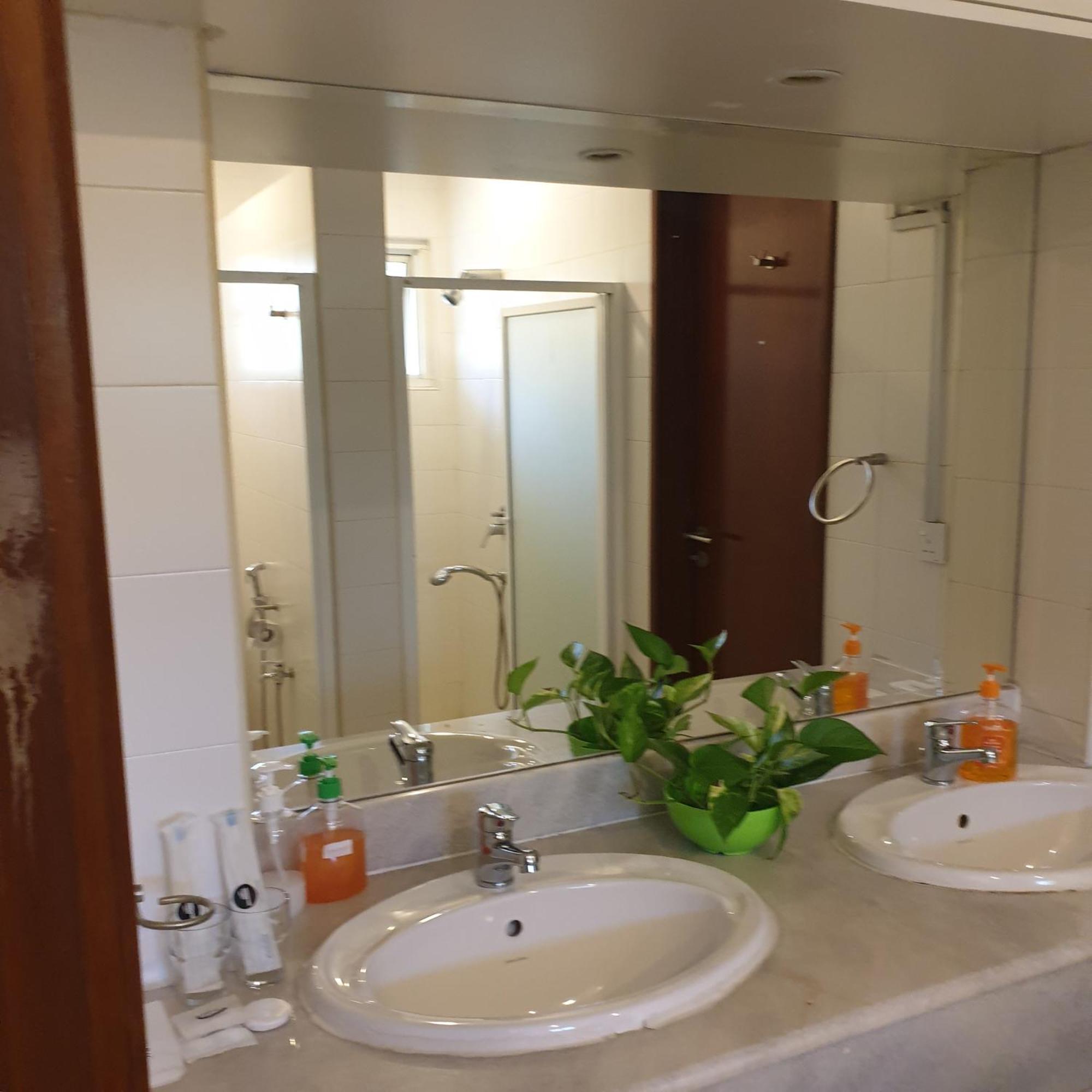 5 Twenty @ Ampang Hilir Hotel Kuala Lumpur Bagian luar foto